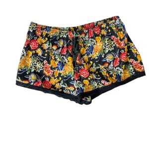 Band of Gypsies Black Floral Shorts – Crochet Trim
